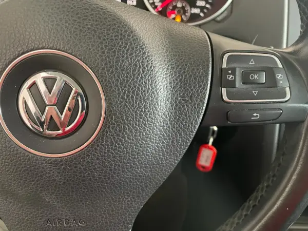 Volkswagen Golf 1.6 TDi Confortline DSG 20