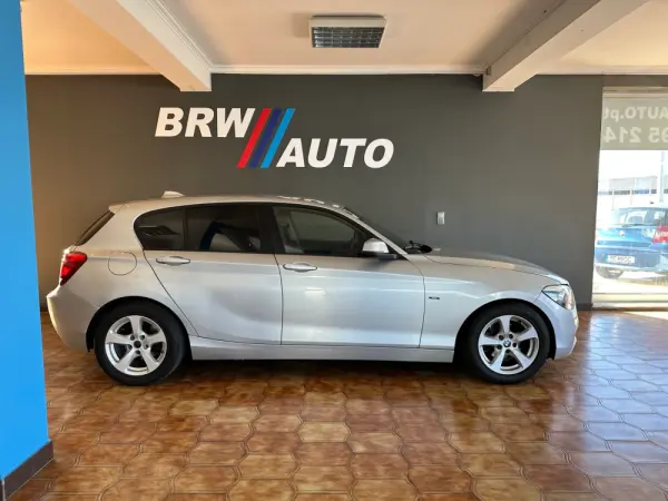 BMW 116 d EfficientDynamics Line Urban 6