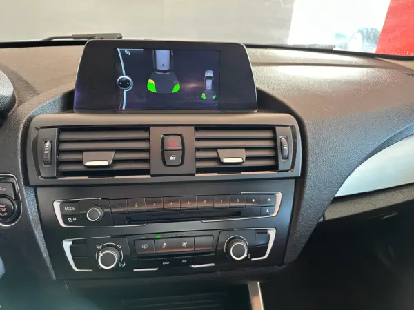 BMW 116 d EDynamics Sport 9