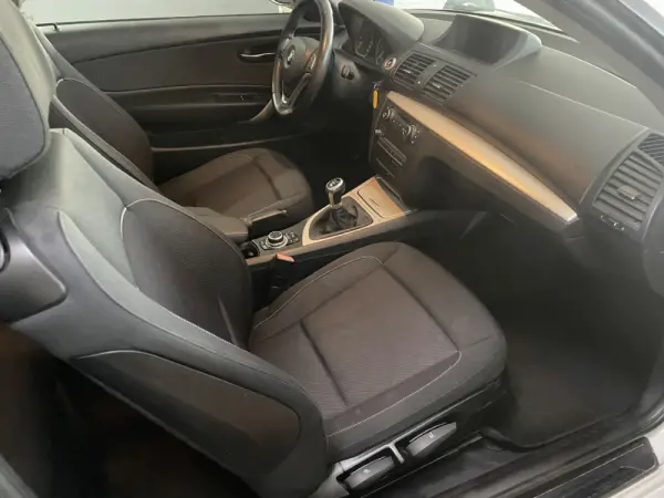 BMW 118 D Coupé 27