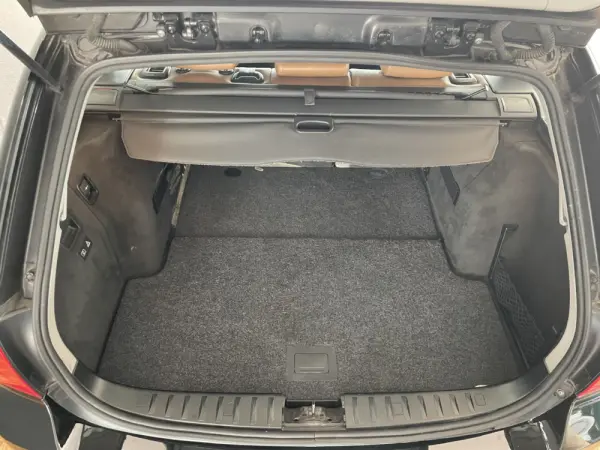 BMW 318 d Touring Navigation 24