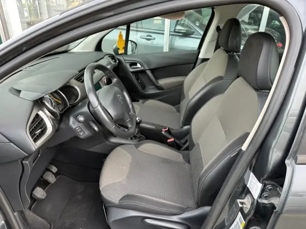Citroen C3 1.2 VTi Seduction 9