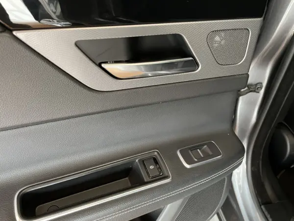 Jaguar XF 2.0 D R-Sport Aut. 28