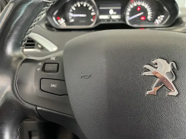 Peugeot 2008 1.2 PureTech Crossway 13