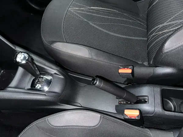 Peugeot 2008 1.2 PureTech Style 13