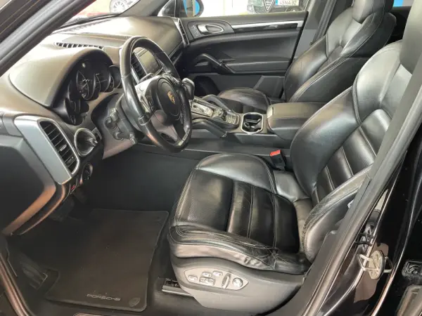 Porsche Cayenne Tiptronic 9