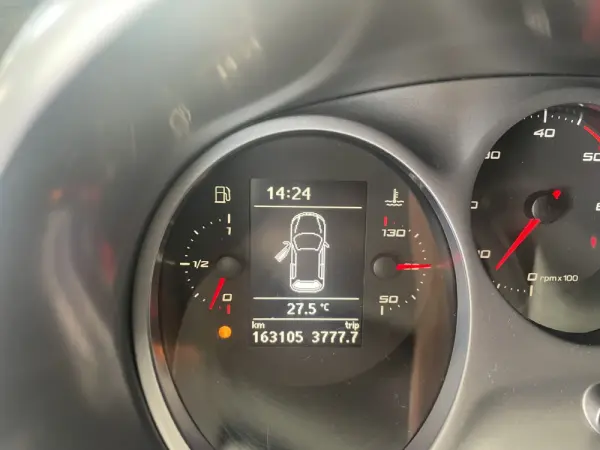 SEAT Leon 1.6 TDi Ecomotive Style by Seat Sport 22