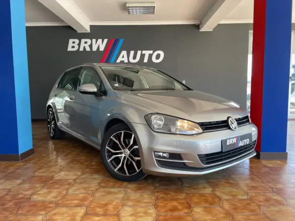 Volkswagen Golf 1.6 TDi Highline 7