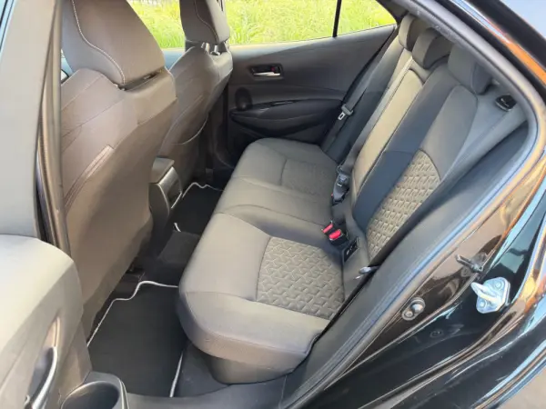 Toyota Corolla 1.8 Hybrid Exclusive 15