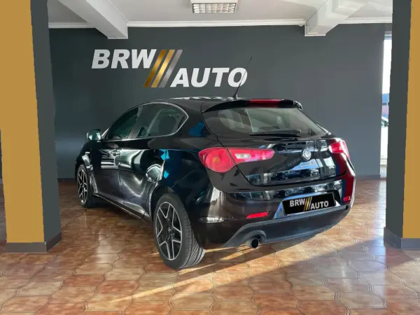 Alfa Romeo Giulietta 1.6 JTDm Distinctive 3