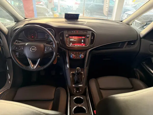 Opel Zafira 2.0 CDTI OPC Line S/S 18