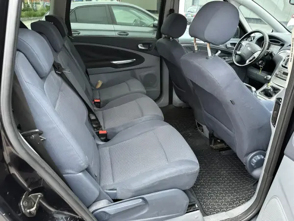 Ford S-Max 1.8 TDCi Titanium 7L 8