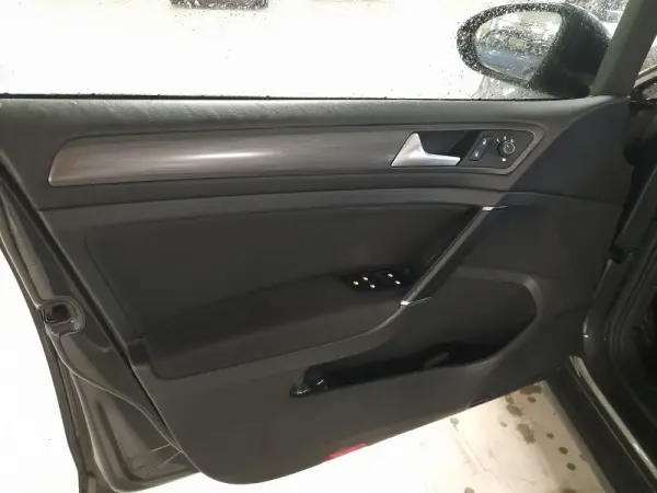 Volkswagen Golf Variant 1.6 TDi Confortline 4