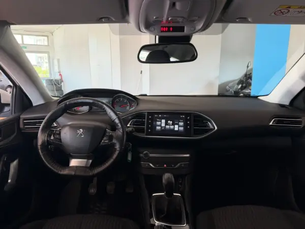 Peugeot 308 SW BlueHDi 100 Stop & Start Nível 1 Business-Line 13