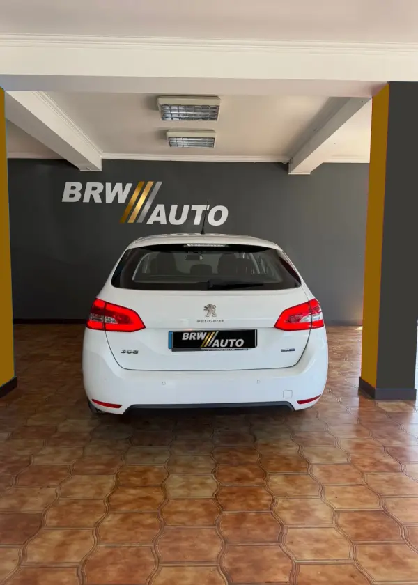 Peugeot 308 SW BlueHDi 100 Stop & Start Nível 1 Business-Line 3