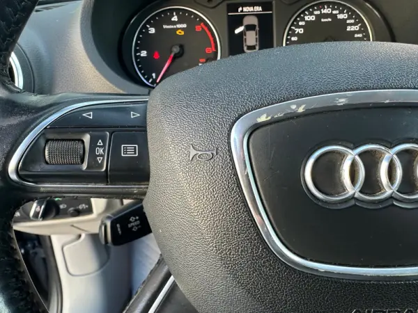 Audi A3 Limousine 1.6 TDI Advance 9