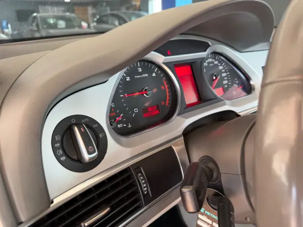 Audi A6 Avant 2.0 TDi Advance Multitronic 9