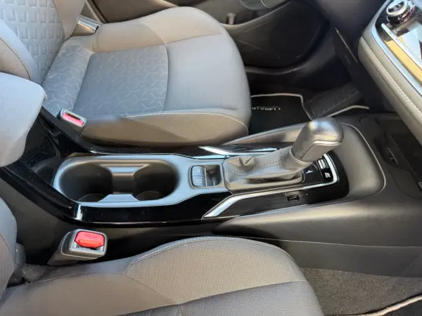 Toyota Corolla 1.8 Hybrid Exclusive 21