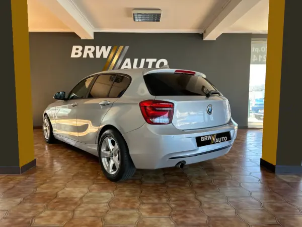 BMW 116 d EfficientDynamics Line Urban 3