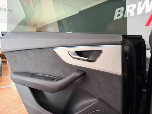 Audi Q8 55 TFSIe quattro Tiptronic 26