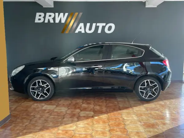 Alfa Romeo Giulietta 1.6 JTDm Distinctive 2