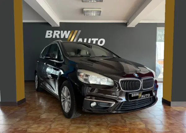 BMW 216 Active Tourer d Line Luxury 6