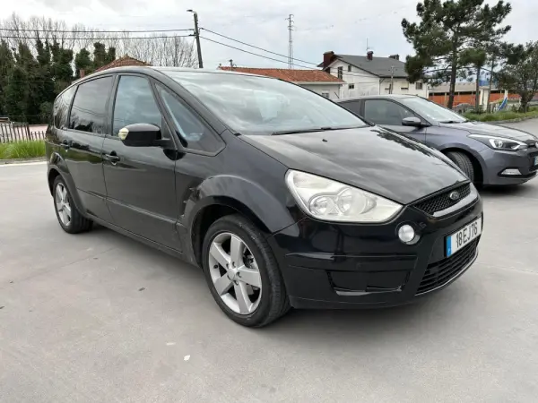 Ford S-Max 1.8 TDCi Titanium 7L 4