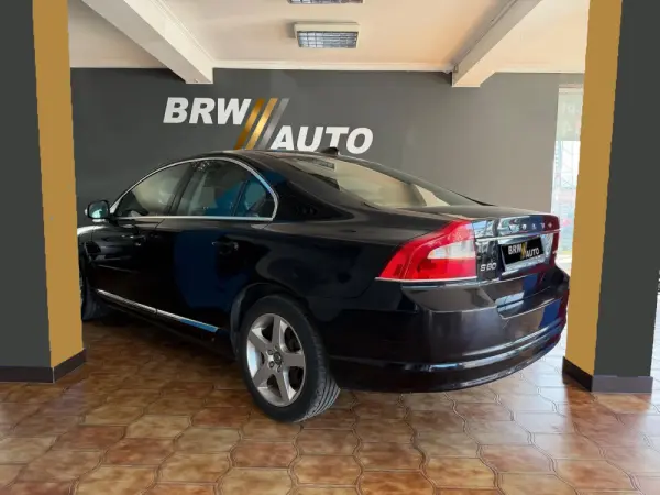 Volvo S80 2.4 D Summum Geartronic 2