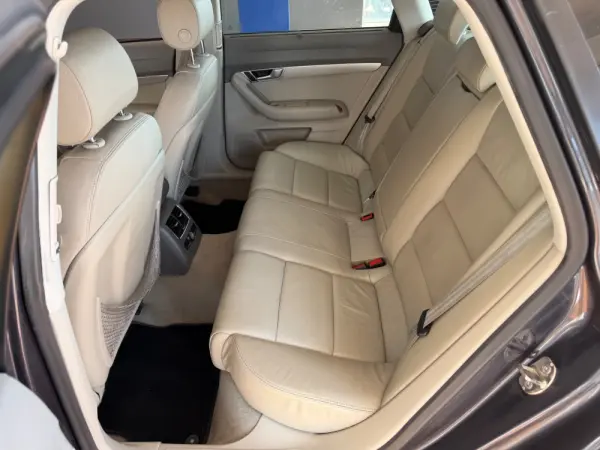 Audi A6 Avant 2.0 TDi Advance Multitronic 15