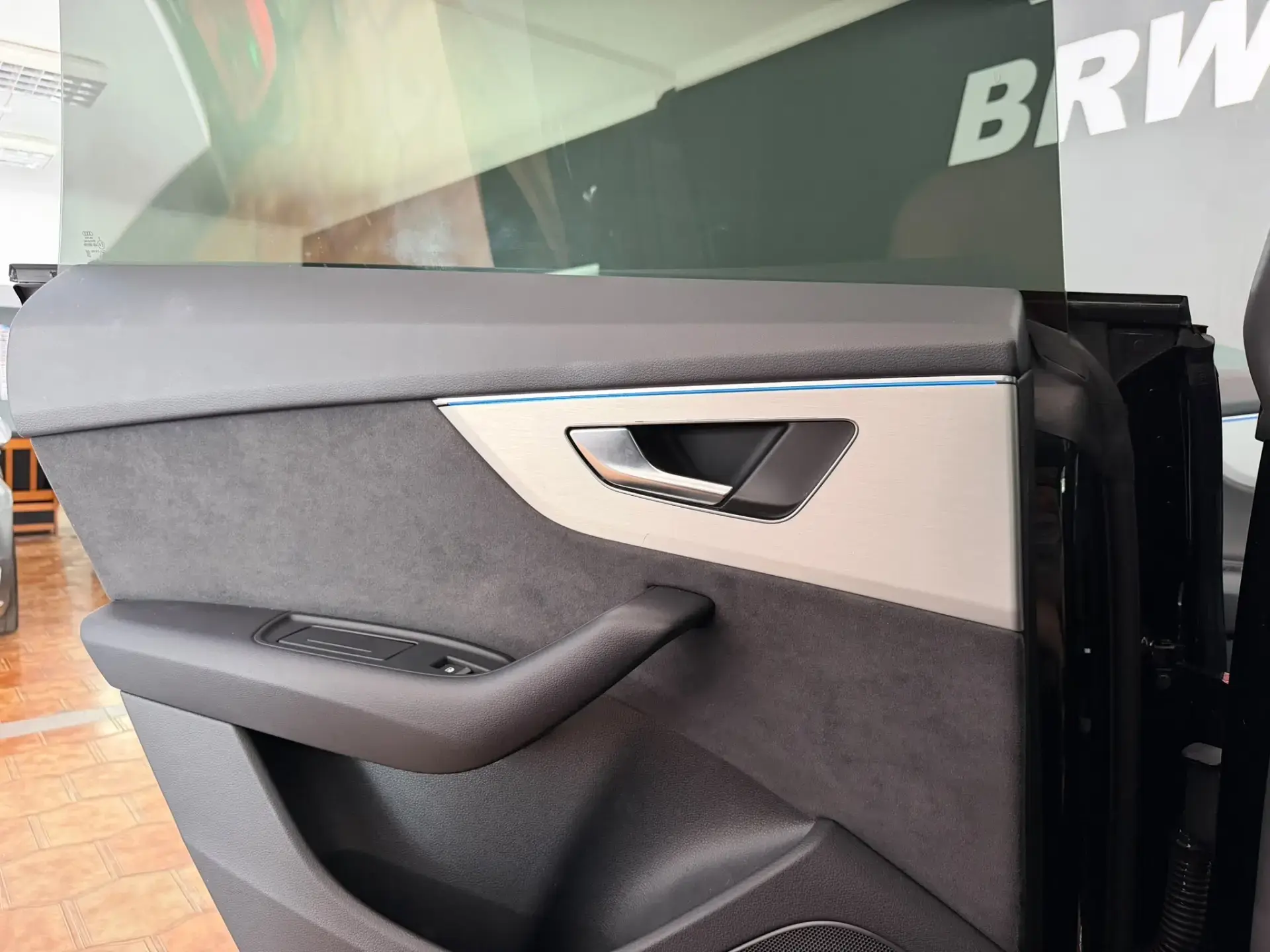 Audi Q8 55 TFSIe quattro Tiptronic 31