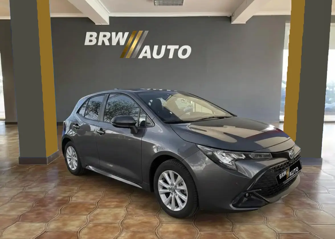 Toyota Corolla 1.8 Hybrid Exclusive 3