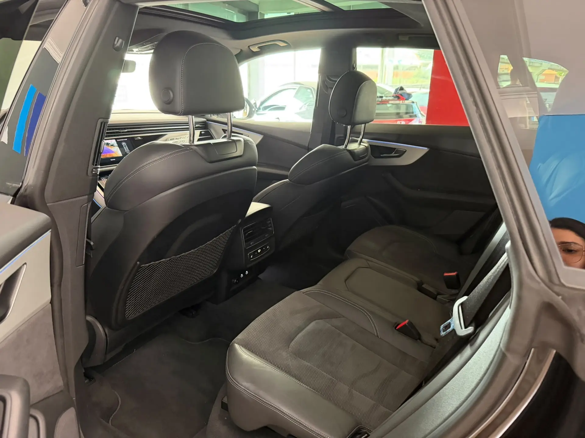 Audi Q8 55 TFSIe quattro Tiptronic 11