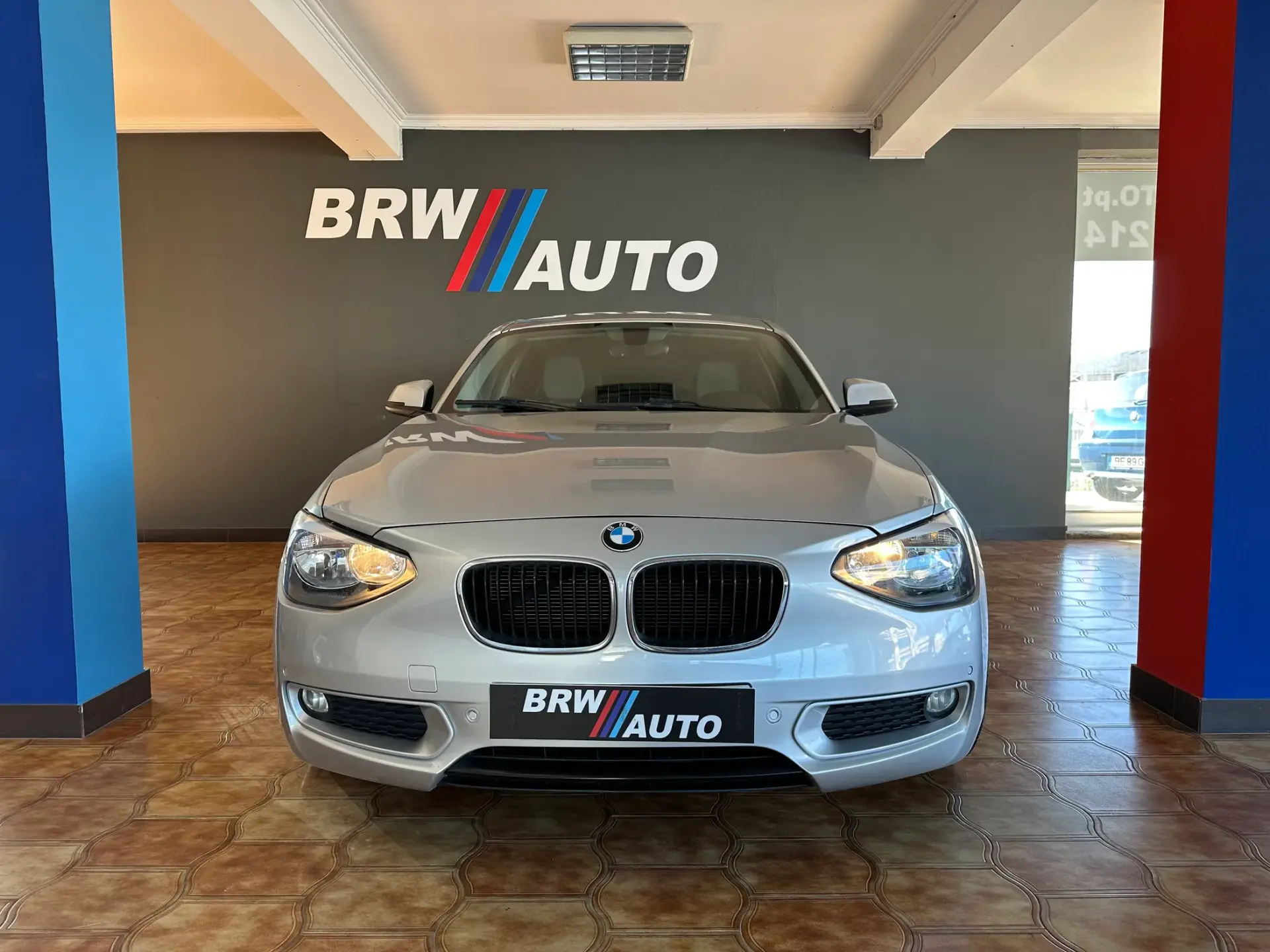 BMW 116 d EfficientDynamics Line Urban 8