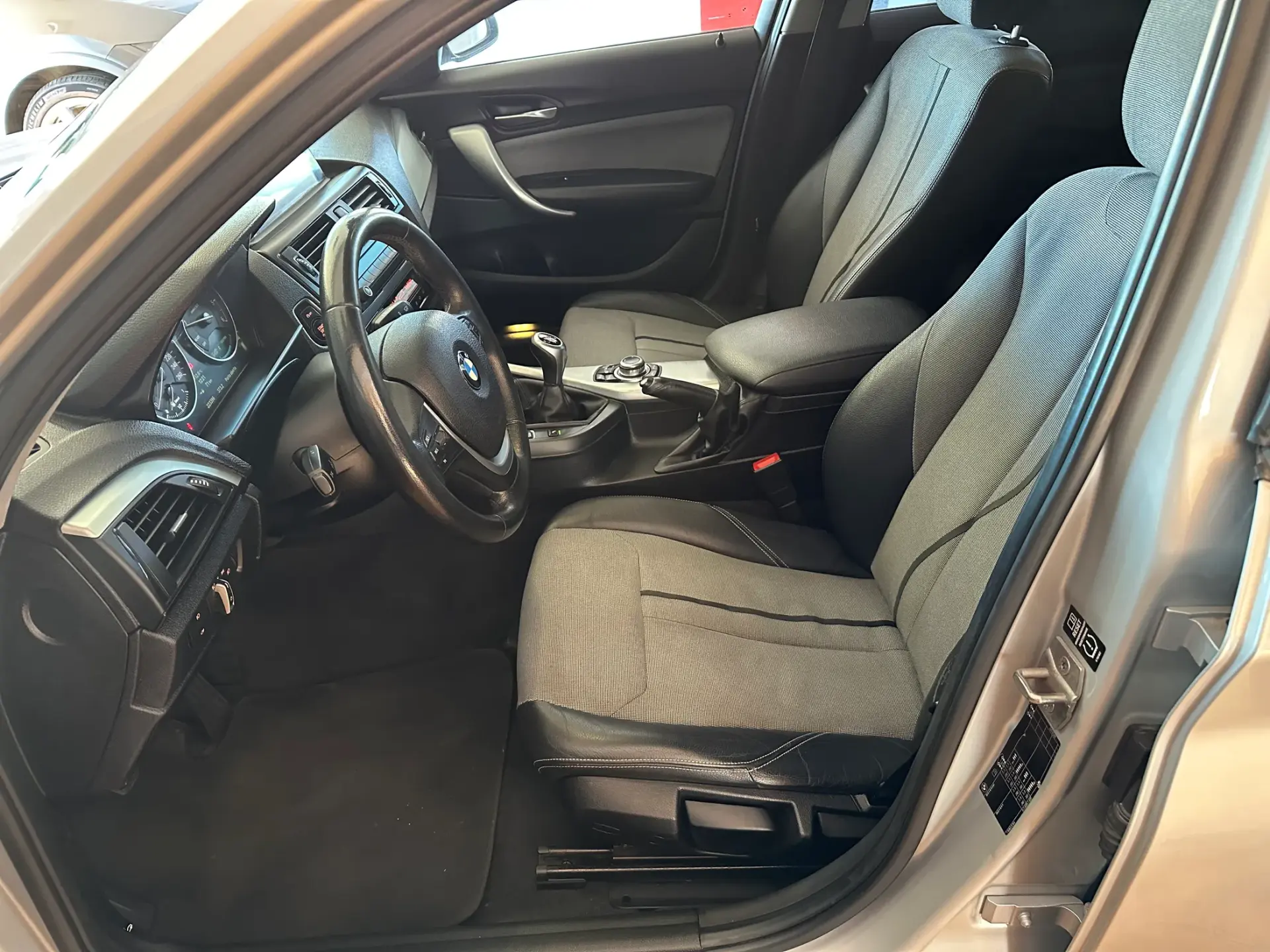 BMW 116 d EfficientDynamics Line Urban 9