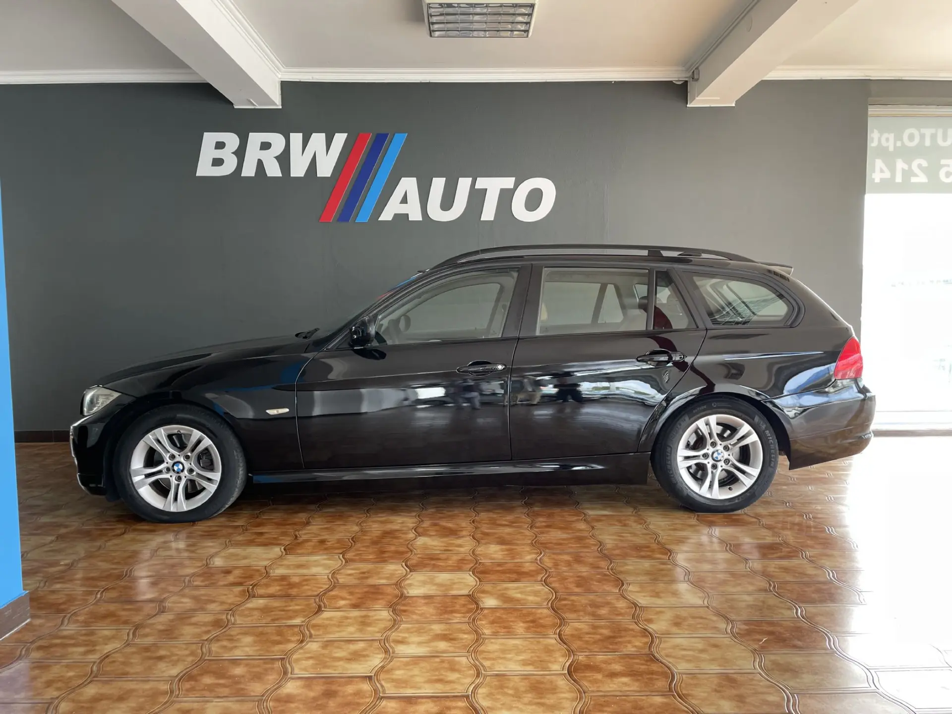 BMW 318 d Touring Navigation 2