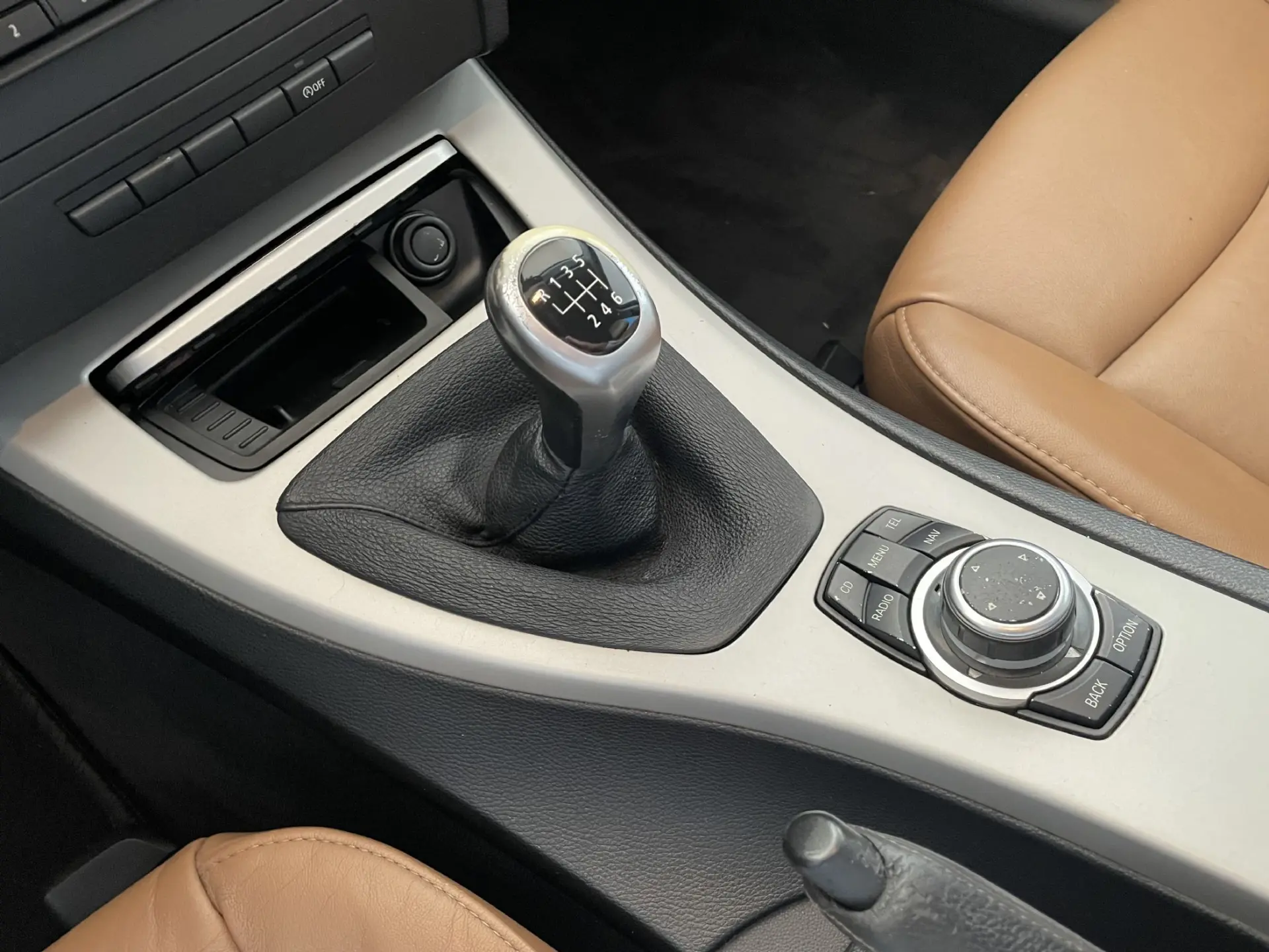 BMW 318 d Touring Navigation 14