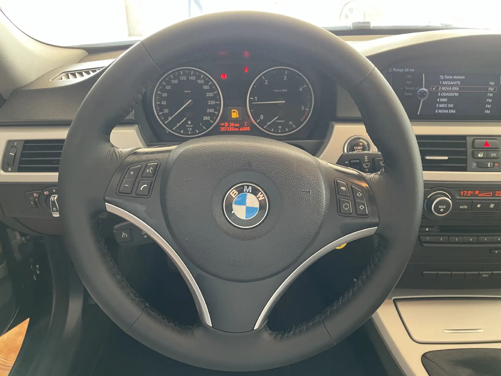 BMW 318 d Touring Navigation 19