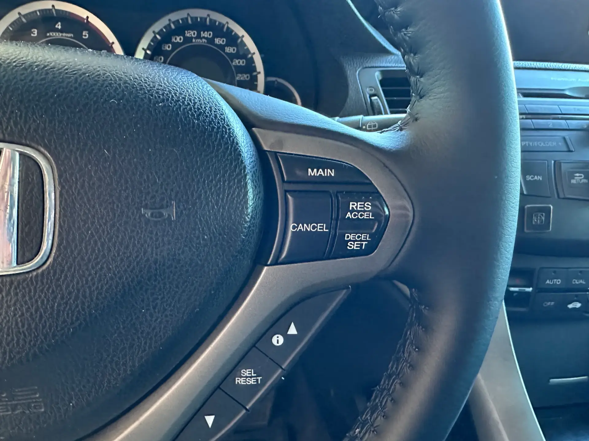 Honda Accord Tourer 2.2 i-DTEC Ex.Navi E.Limitada 12