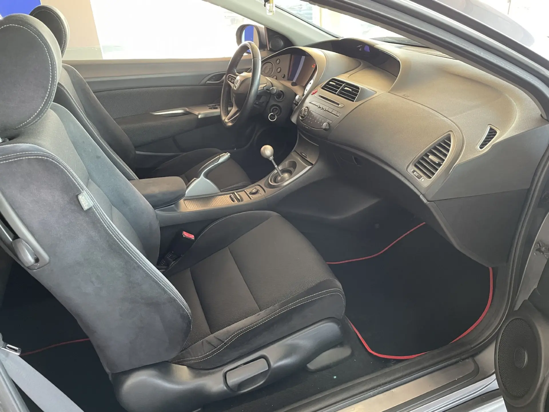 Honda Civic 1.4 i-VTEC Type-S 23