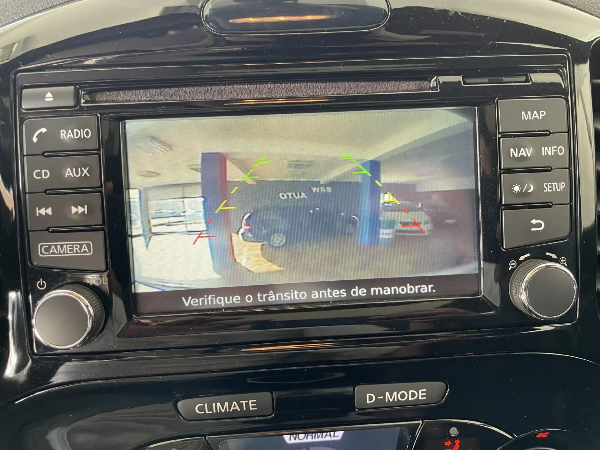 Nissan Juke 1.5 dCi Tekna Pack Exterior 2 Black Tokyo 14