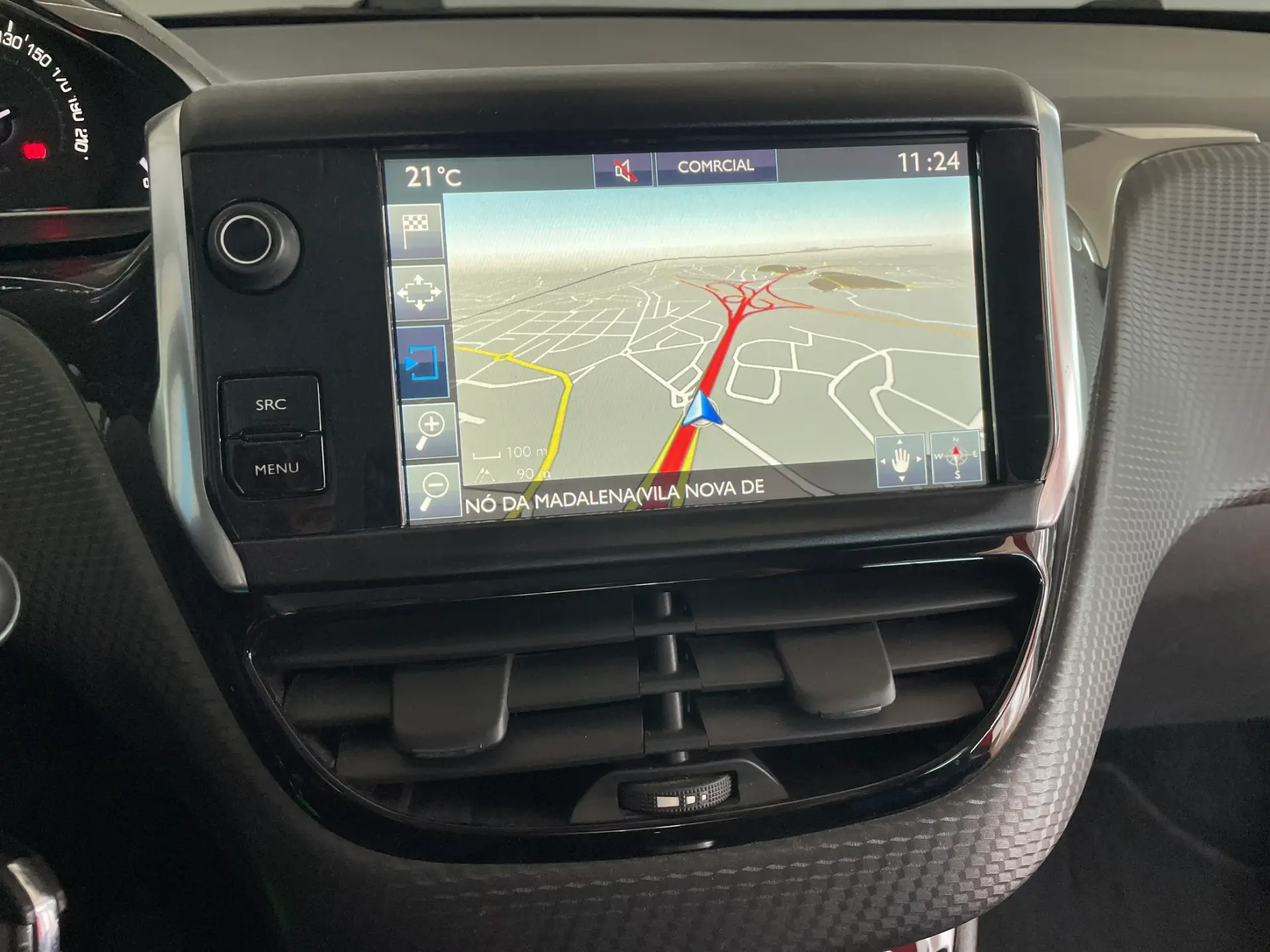 Peugeot 2008 1.2 PureTech Crossway 21