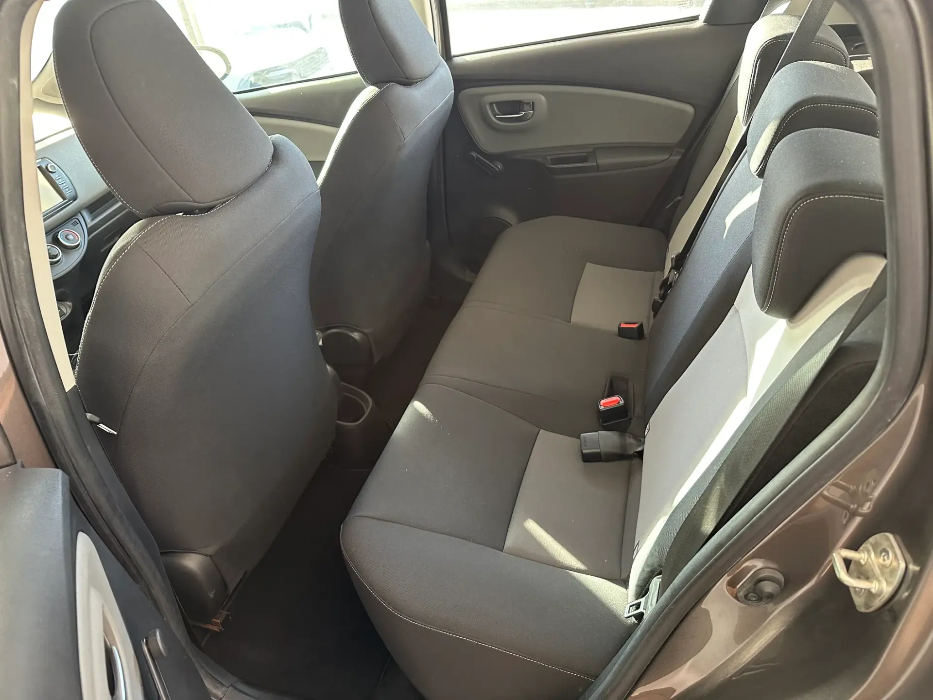 Toyota Yaris 1.0 VVT-i Comfort 18