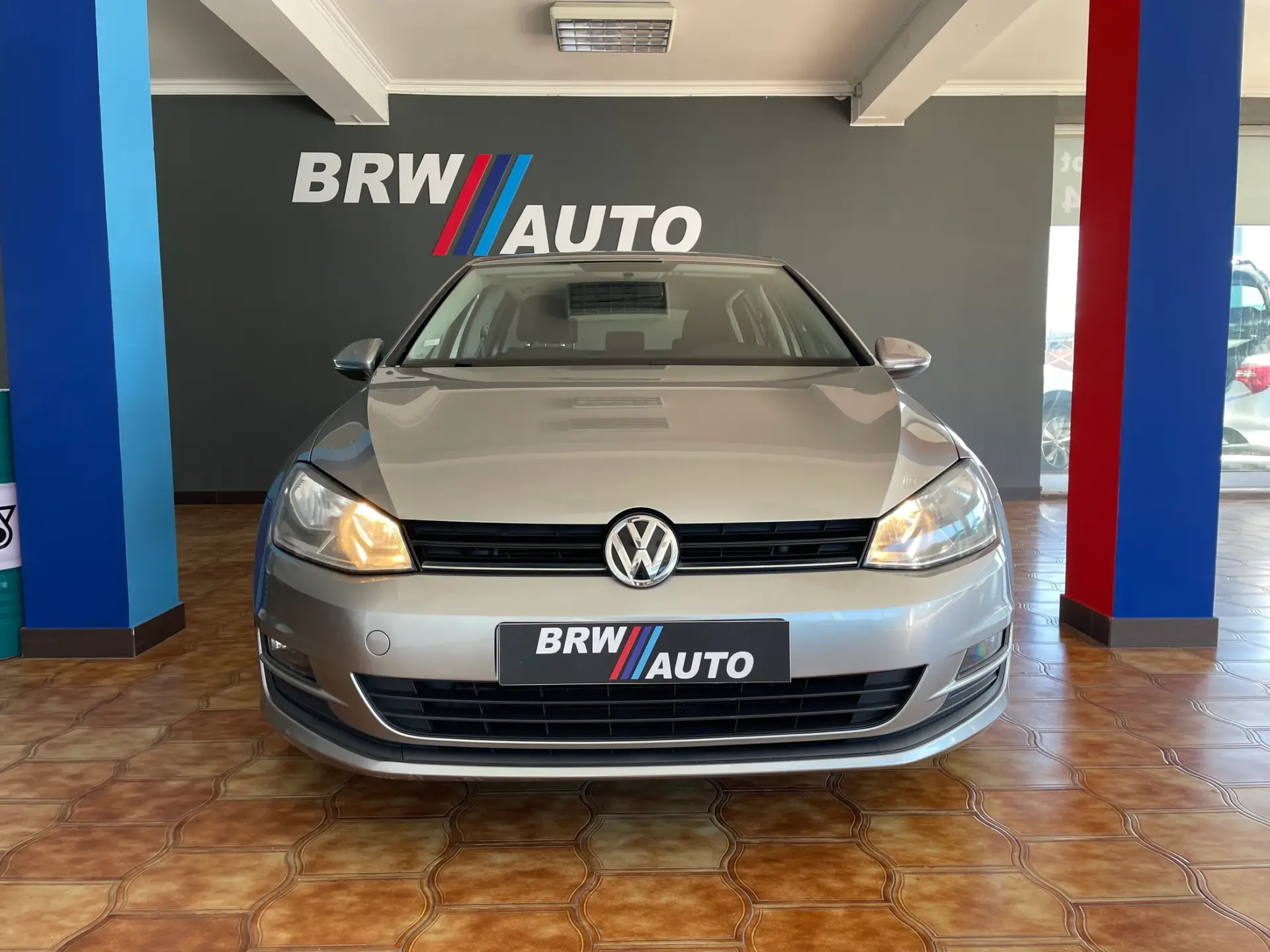 Volkswagen Golf 1.6 TDi Highline 8