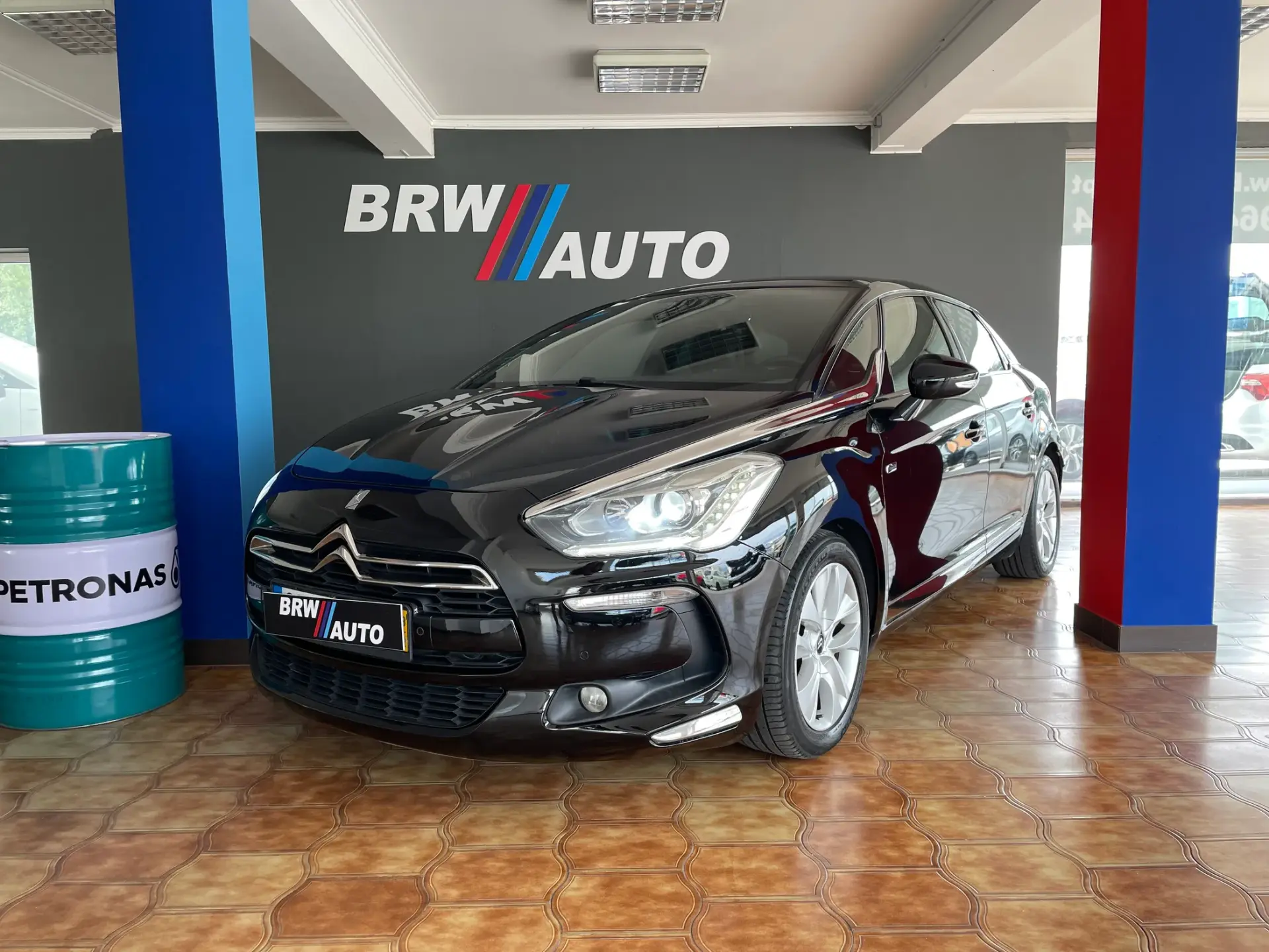 Citroen DS5 2.0 HDi Hybrid4 So Chic CMP6 1