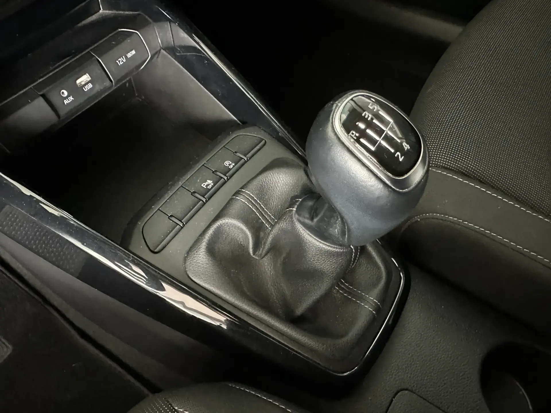 Kia Rio 1.0 T-GDi Drive 12