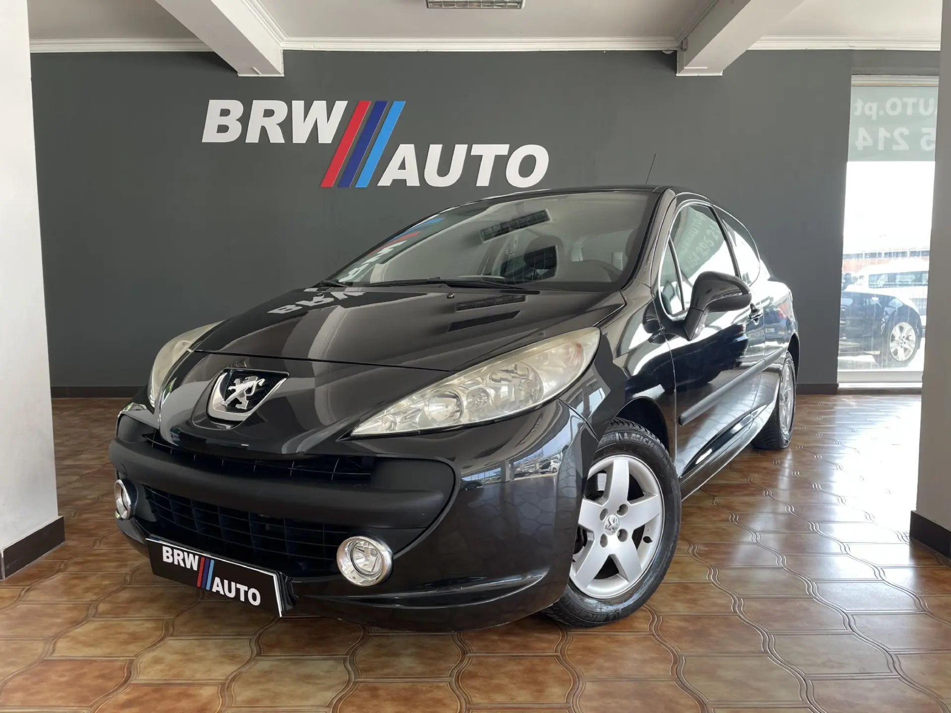 Peugeot 207 1.4 16V Trendy 1