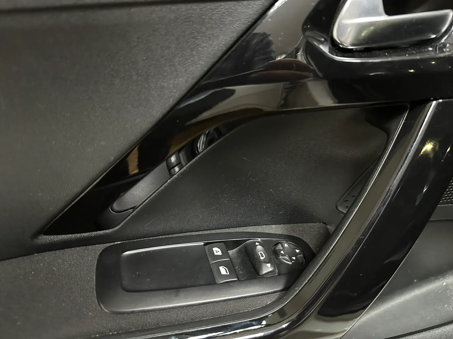 Peugeot 208 1.4 HDI Active 9
