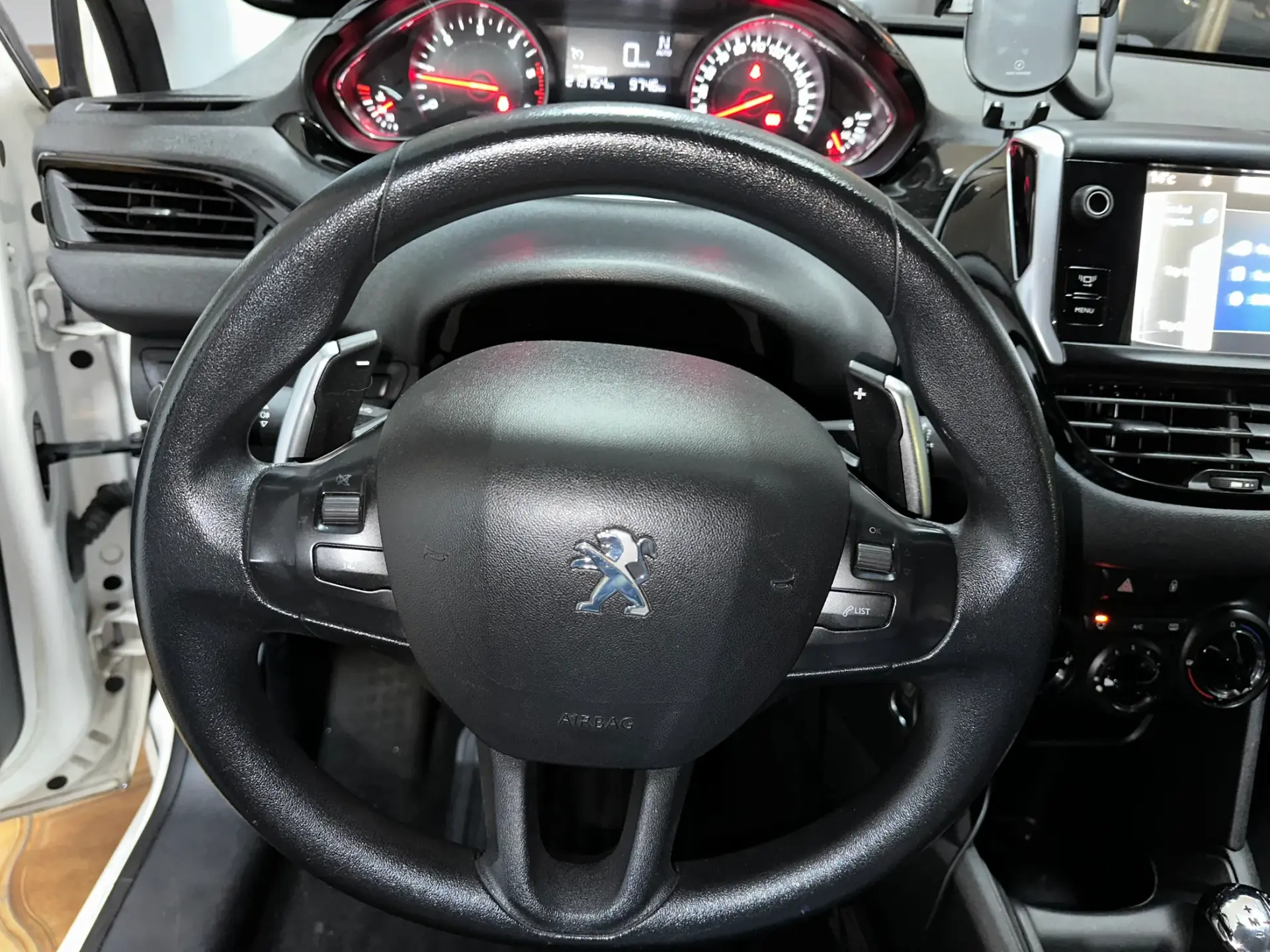 Peugeot 208 1.4 HDI Active 17