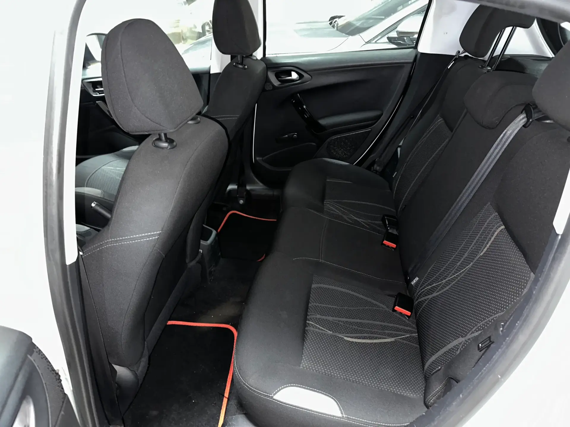 Peugeot 208 1.4 HDI Active 19