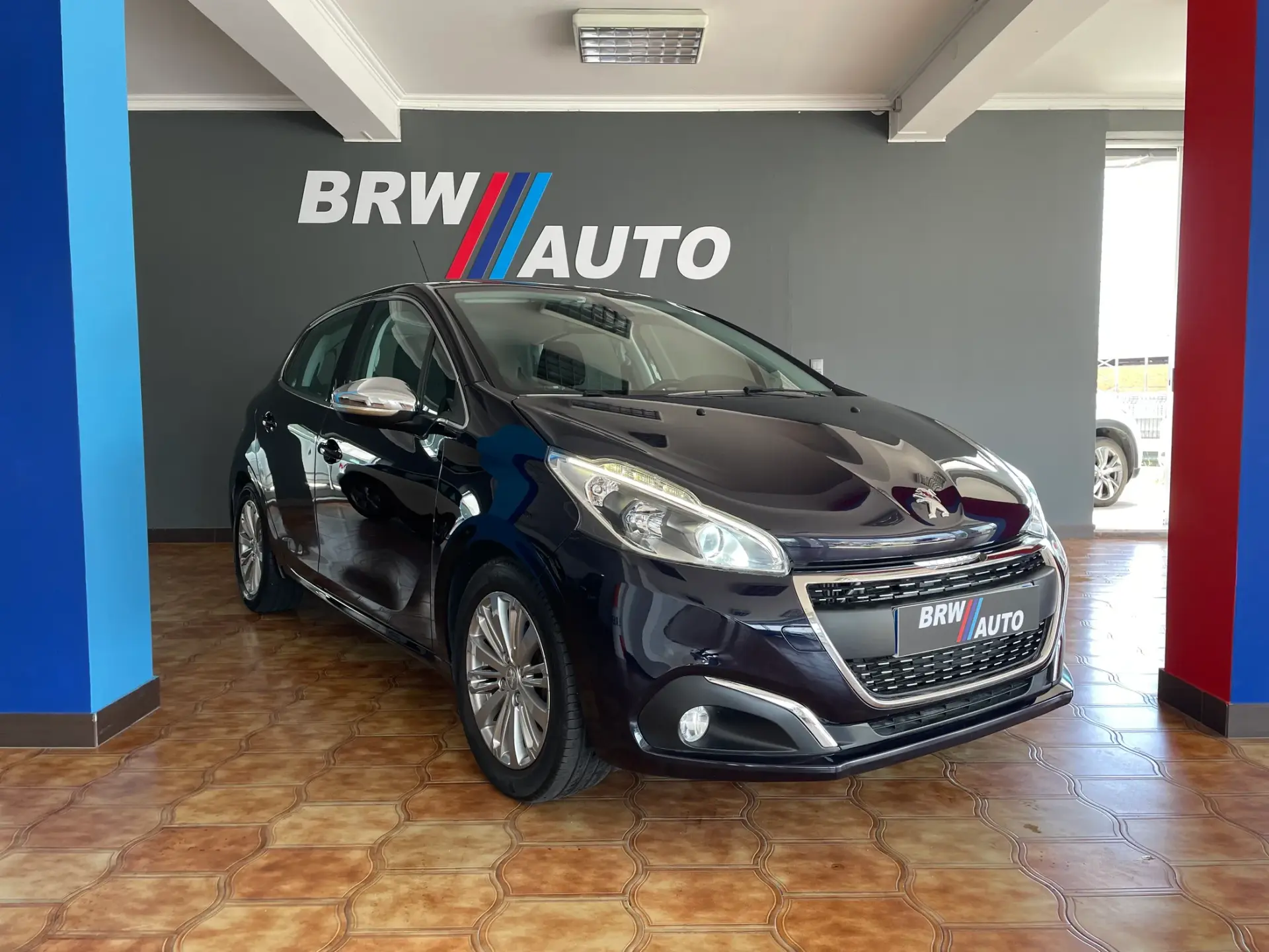 Peugeot 208 1.2 PureTech Allure EAT6 7